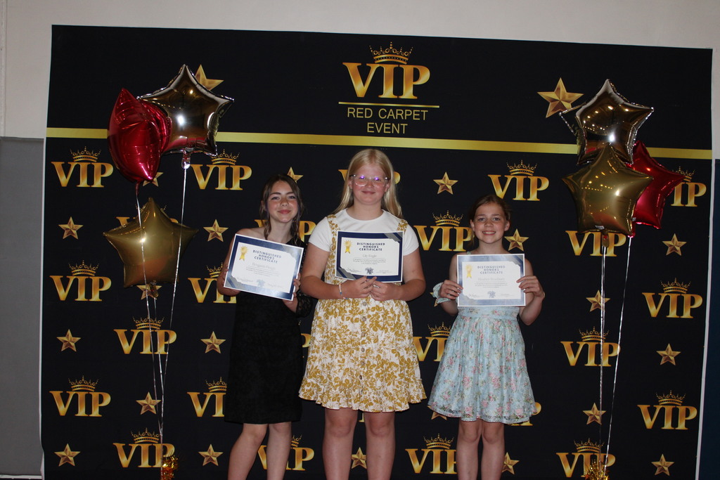 5th Grade Distinguished Honors Recipients